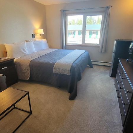 The Golden Bear Motel Tok Luaran gambar
